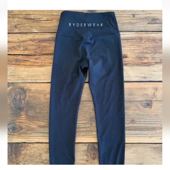 *RYDERWEAR BLACK PERFORATED LEGGINGS SZ XS NWOT* - Picture 6 of 8